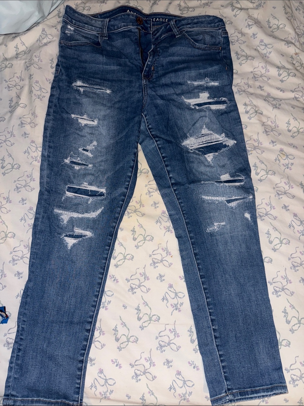 American Eagle Outfitters Ripped Skinny Jeans in Mid Blue